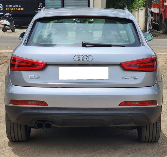 https://images10.gaadi.com/usedcar_image/4604064/original/processed_b2b5849eed23e2356ebf9bbf45c0c3b9.jpg?imwidth=6402