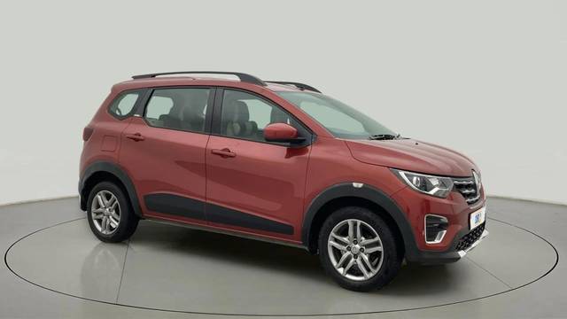 https://images10.gaadi.com/usedcar_image/4604075/original/0aea8c902f951cdfb8c9d52972fa392d.jpg?imwidth=6400