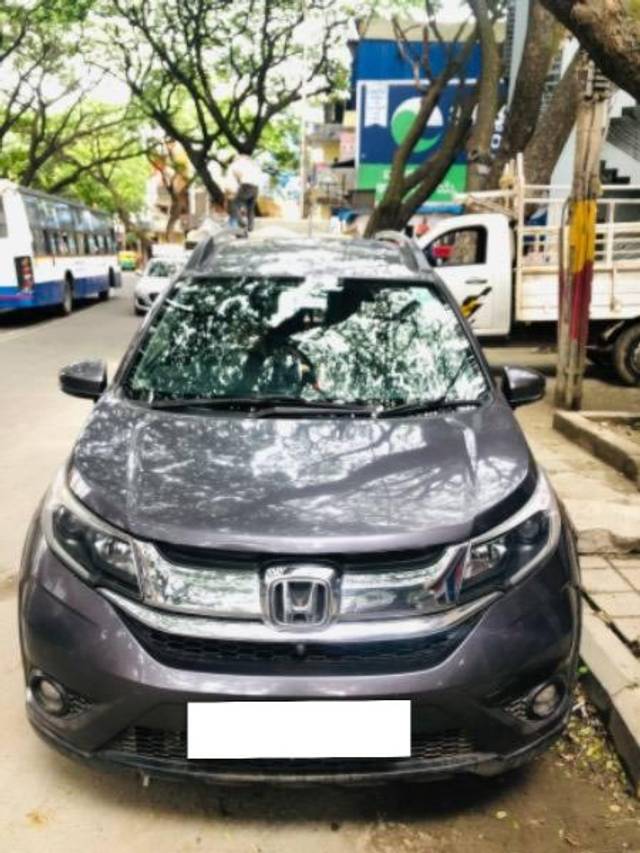 https://images10.gaadi.com/usedcar_image/4604079/original/processed_5b0f28aa-3e75-4235-b53f-a41412837072.jpeg?imwidth=6400