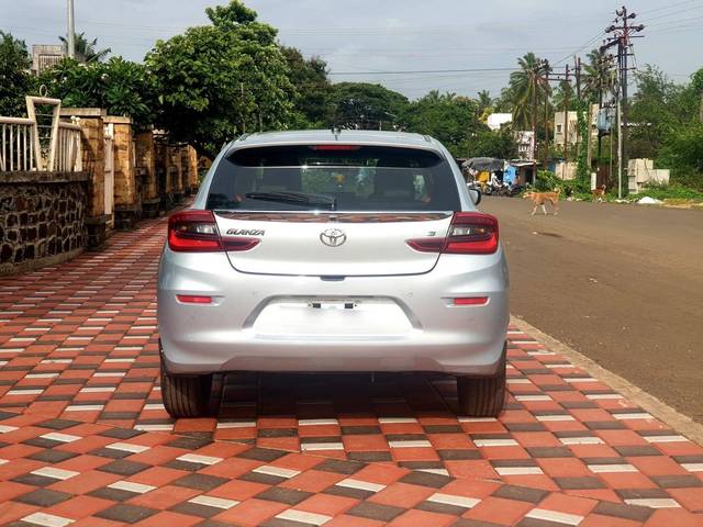 https://images10.gaadi.com/usedcar_image/4604087/original/processed_2704b72fa2218ef6e246f155a4227f14.jpg?imwidth=6402