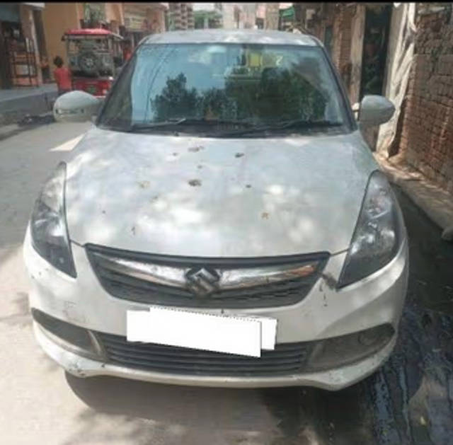 https://images10.gaadi.com/usedcar_image/4604111/original/b4a79e1c-11cb-4b9f-baf3-b157c77cdc0e.png?imwidth=6401