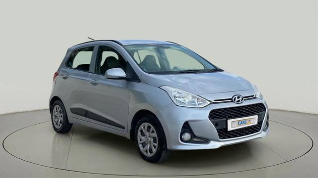 https://images10.gaadi.com/usedcar_image/4604140/original/d330cc15605970398c93c491dbb37df4.jpg?imwidth=6400