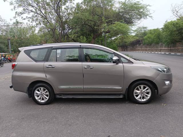 https://images10.gaadi.com/usedcar_image/4604167/original/ed70216d3c4c8df650e03f6d99faaa5d.jpg?imwidth=6401