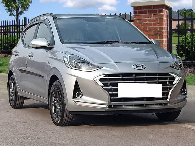 https://images10.gaadi.com/usedcar_image/4604184/original/processed_9a28efb2947a834b70c71ed9a1eedc9f.jpg?imwidth=6400