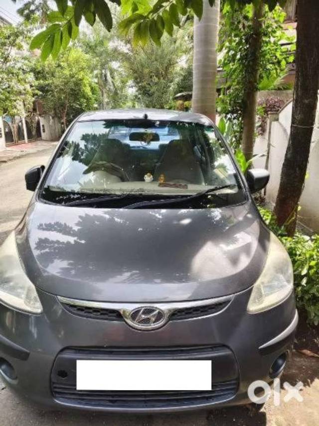 https://images10.gaadi.com/usedcar_image/4604198/original/processed_8ef67441-3f65-4605-9a62-e06c439ad339.jpg?imwidth=6402