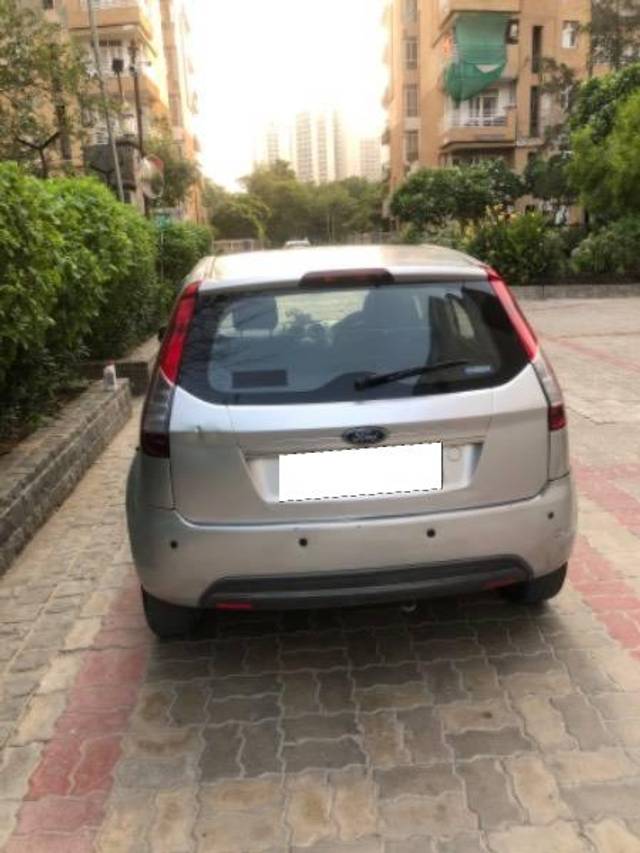 https://images10.gaadi.com/usedcar_image/4604244/original/processed_c9462870-b267-487a-a237-89c049b574cd.jpeg?imwidth=6401