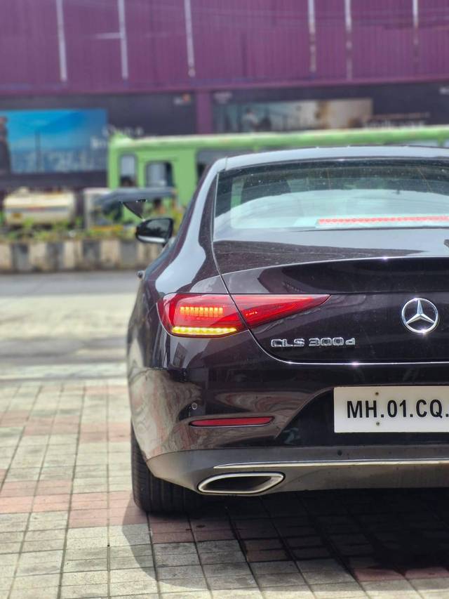 https://images10.gaadi.com/usedcar_image/4604246/original/processed_828439ccb9baea20f1118f0b4503dc4b.jpg?imwidth=6401
