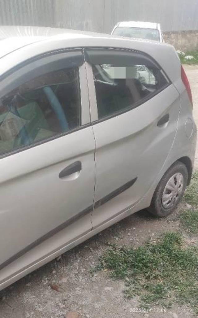 https://images10.gaadi.com/usedcar_image/4604257/original/processed_ba15cf0a-038e-4ee5-95f9-e9fe33c2861a.jpg?imwidth=6402
