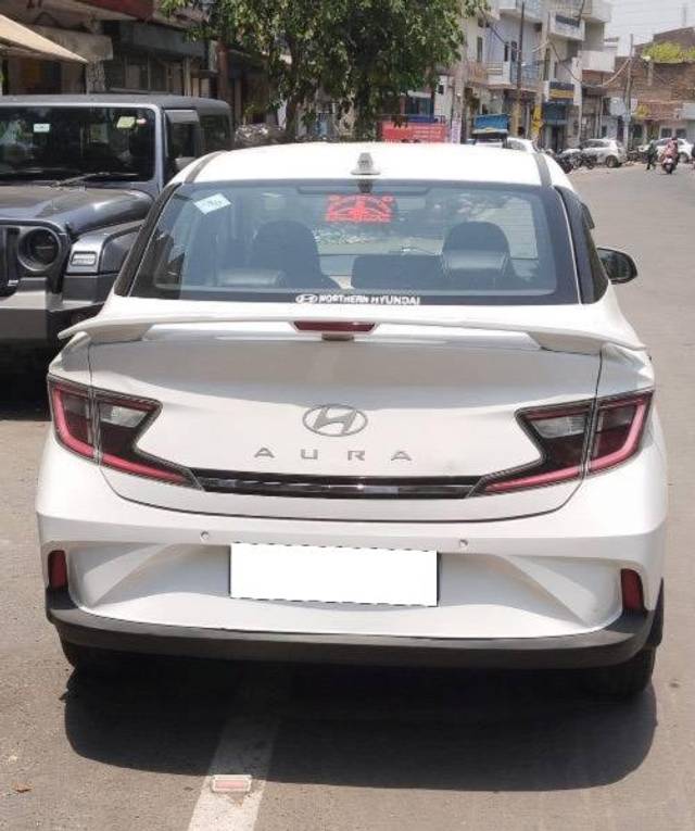 https://images10.gaadi.com/usedcar_image/4604290/original/processed_59555445-4493-48f2-b625-3d05e3add69e.jpeg?imwidth=6401
