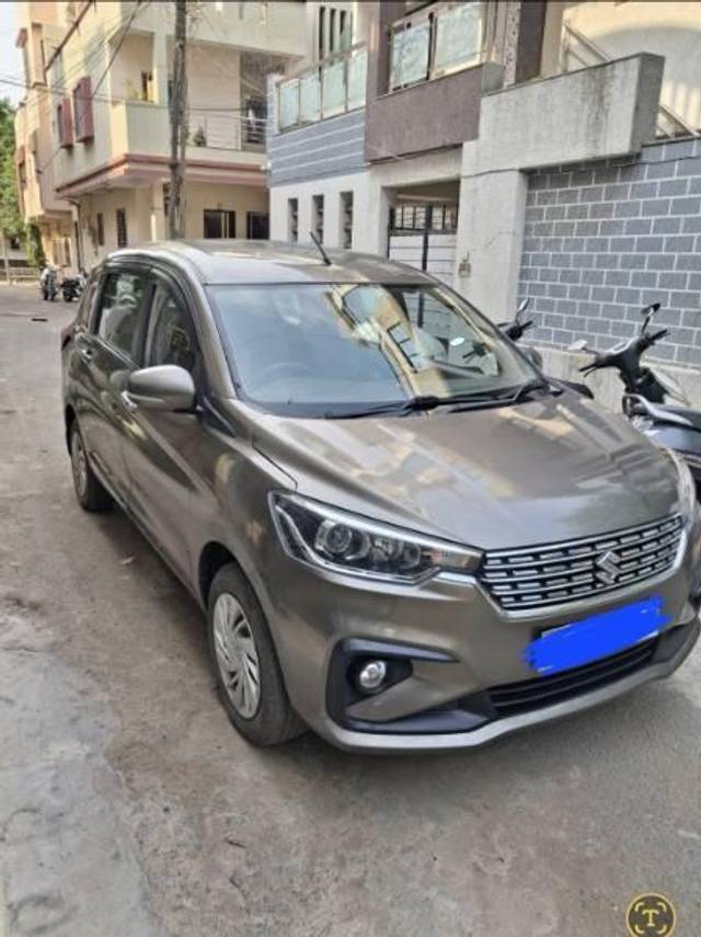 https://images10.gaadi.com/usedcar_image/4604295/original/processed_160e637a-b898-429a-8985-d6b608a6dba0.jpg?imwidth=6400