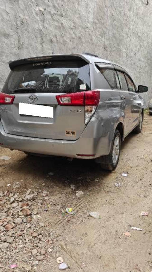 https://images10.gaadi.com/usedcar_image/4604352/original/processed_b121bf38-d4f6-492d-b10f-50b7e955ccf3.jpg?imwidth=6402