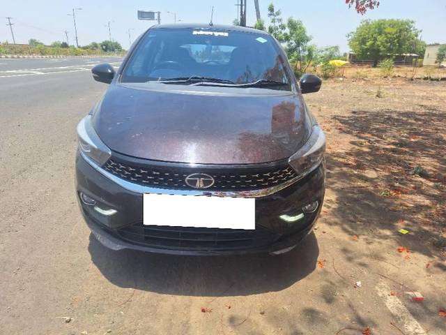 https://images10.gaadi.com/usedcar_image/4604367/original/processed_98577cae-2ab3-421d-a286-61f0bb57374f.jpg?imwidth=6400
