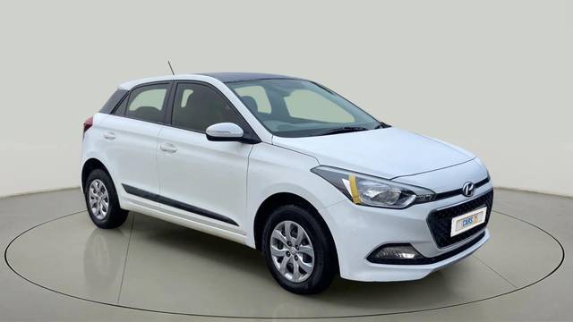https://images10.gaadi.com/usedcar_image/4604387/original/f736adbf1a377849a1893ce6eb574519.jpg?imwidth=6400