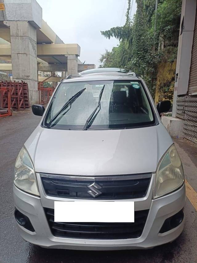 https://images10.gaadi.com/usedcar_image/4604427/original/processed_60c46f95-4a06-4c94-ba85-9a8761e2f009.jpg?imwidth=6402