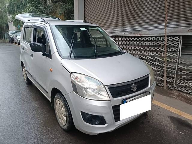 https://images10.gaadi.com/usedcar_image/4604427/original/processed_d5087d1d-e2ce-463c-9c5a-fc17c0ddc9ab.jpg?imwidth=6400