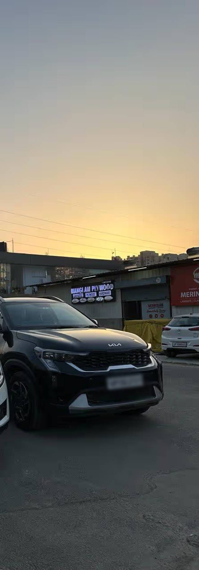 https://images10.gaadi.com/usedcar_image/4604493/original/afd4b0fe-e05a-48be-9bd3-0ed661d0f561.png?imwidth=6400