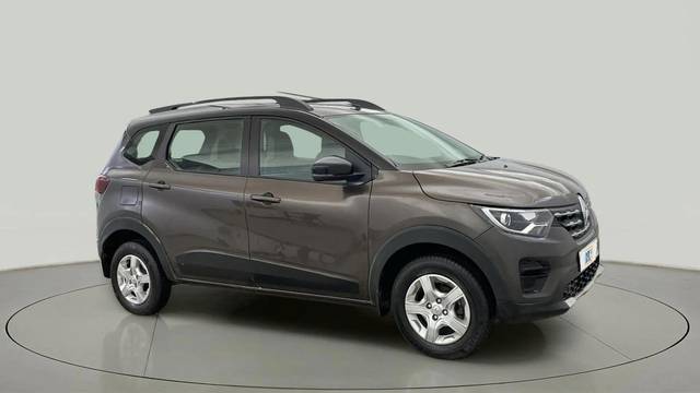 https://images10.gaadi.com/usedcar_image/4604514/original/850976dc44887e6c74f8544e3bcb1c5b.jpg?imwidth=6400