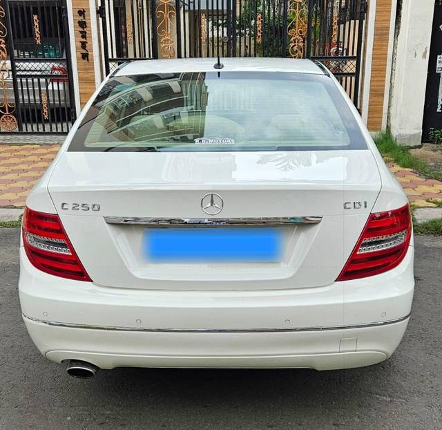 https://images10.gaadi.com/usedcar_image/4604523/original/processed_10ee6d073d99f4cfe322d5e461ac9221.jpg?imwidth=6402
