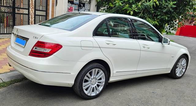 https://images10.gaadi.com/usedcar_image/4604523/original/processed_e6ea9b490a937eaa1defa19d508dbb32.jpg?imwidth=6401