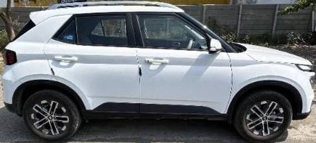 https://images10.gaadi.com/usedcar_image/4604539/original/processed_71ba1865-ff40-4c28-81d2-f89aea0c9f86.jpg?imwidth=6401
