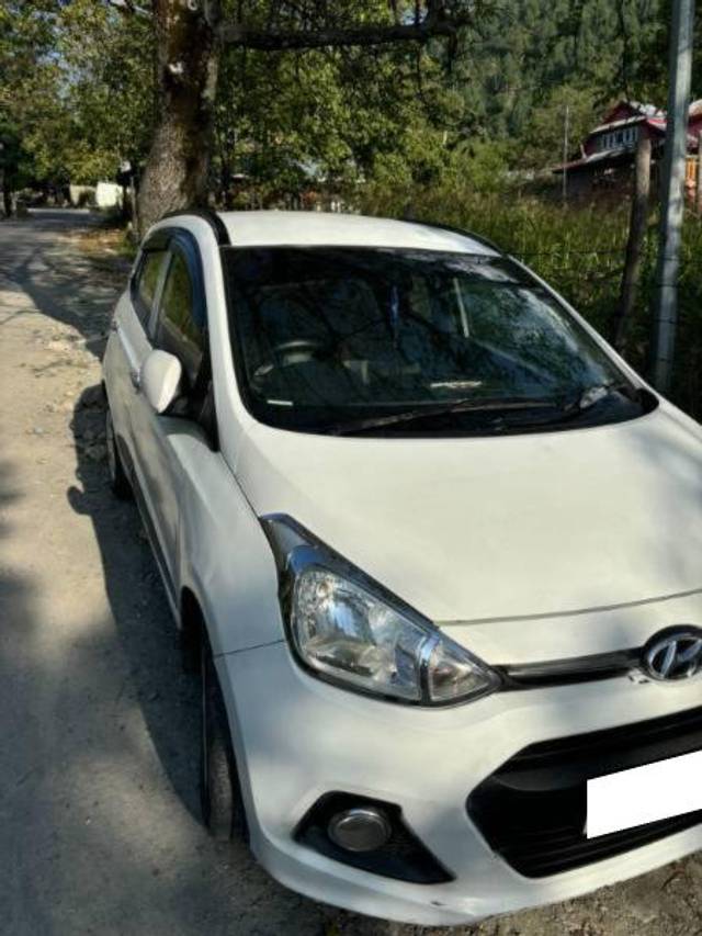 https://images10.gaadi.com/usedcar_image/4604586/original/processed_78b9ebf6-b7a2-4a09-8dc5-2991d05bfef1.jpg?imwidth=6401