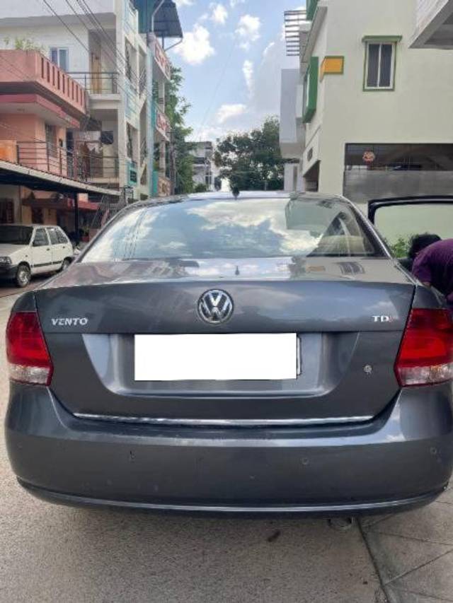 https://images10.gaadi.com/usedcar_image/4604603/original/processed_9408d041-dba7-4ad6-b7df-20e416199c5a.jpg?imwidth=6402