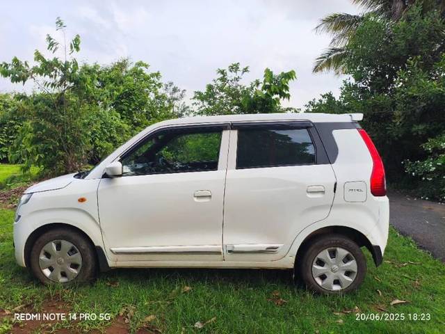 https://images10.gaadi.com/usedcar_image/4604642/original/processed_5fd61b28-195f-426f-8d5c-15b62f98eea8.jpg?imwidth=6401