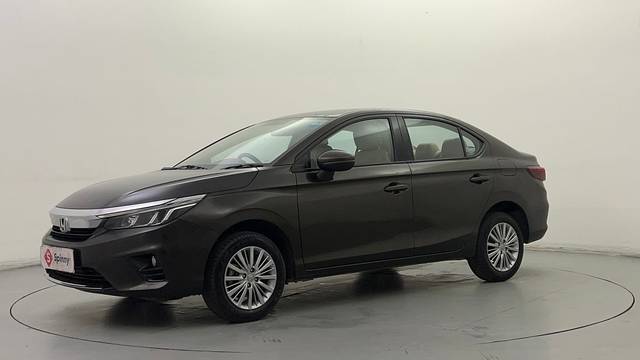 https://images10.gaadi.com/usedcar_image/4604681/original/4c43155a979da9b11e0678da67727af2.JPG?imwidth=6400