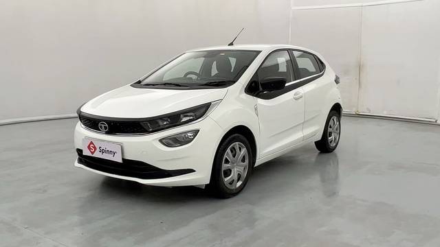 https://images10.gaadi.com/usedcar_image/4604696/original/8d4d50f745807e7ca1f2f4a3e035812a.JPG?imwidth=6400