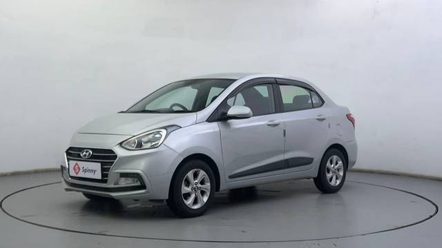 https://images10.gaadi.com/usedcar_image/4604826/original/61dc265bf9a9dd8ef5aafd895393d0b9.JPG?imwidth=6400