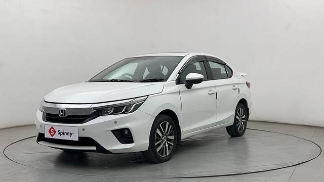 https://images10.gaadi.com/usedcar_image/4604834/original/8182b58727d40227c45bdacd9eba42c2.JPG?imwidth=6400