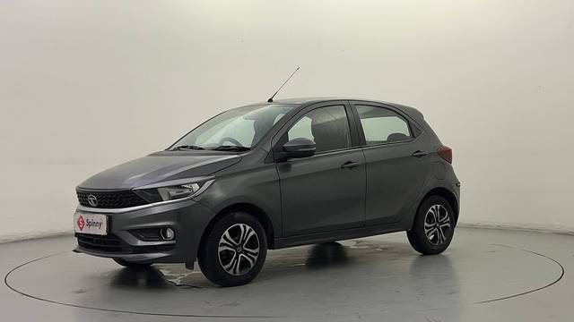 https://images10.gaadi.com/usedcar_image/4604845/original/324c15f1bbff515d0e1e4cab5eb30004.JPG?imwidth=6400
