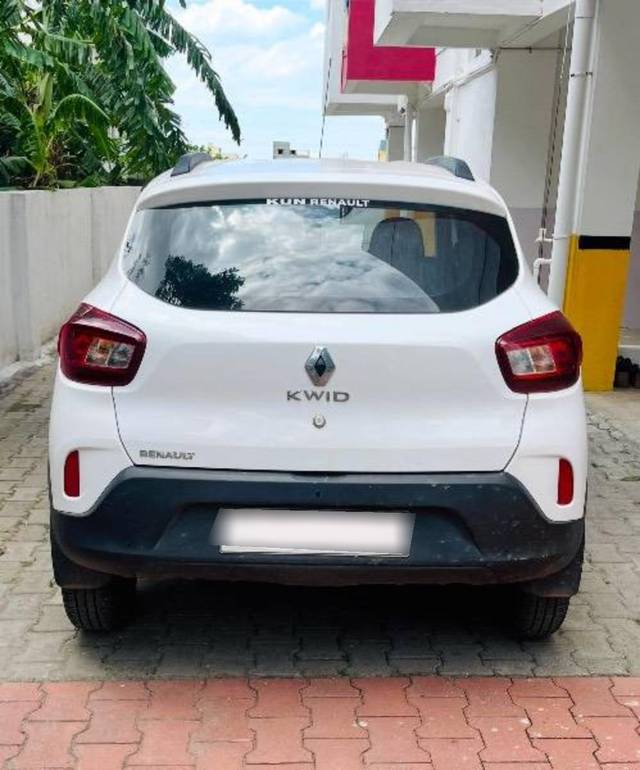 https://images10.gaadi.com/usedcar_image/4604854/original/processed_20a6b1d8-4c25-4870-a299-b709df9d4b17.jpeg?imwidth=6402