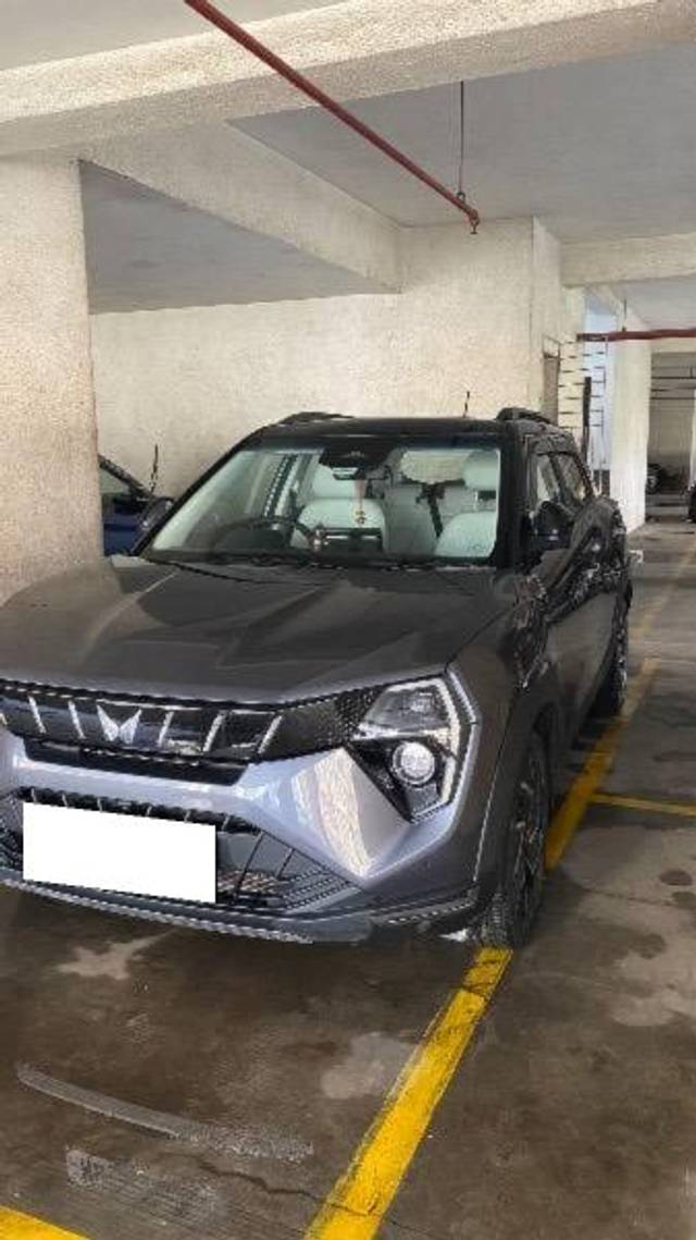 https://images10.gaadi.com/usedcar_image/4604873/original/processed_6b5d01c4-e0b0-44f1-8242-faf3accb0709.jpeg?imwidth=6402