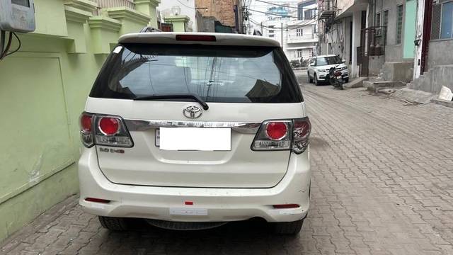 https://images10.gaadi.com/usedcar_image/4604943/original/processed_29cffa33-47ed-486b-b9b0-96cfbcd52855.jpeg?imwidth=6402