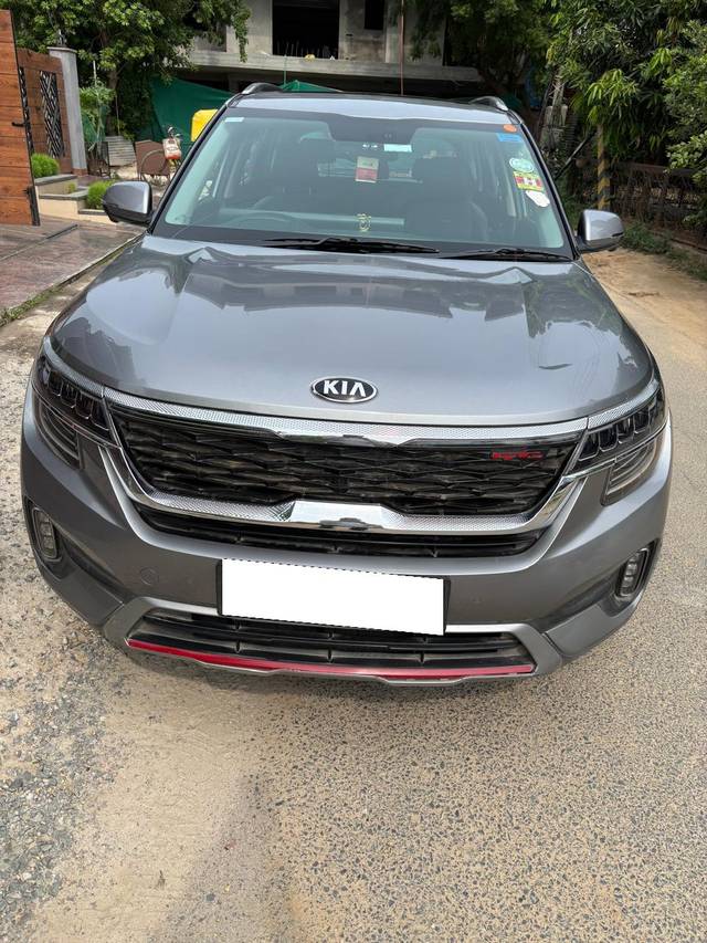https://images10.gaadi.com/usedcar_image/4604982/original/processed_bb67d73f108a29df184b6b7ea9e8e57d.jpg?imwidth=6400