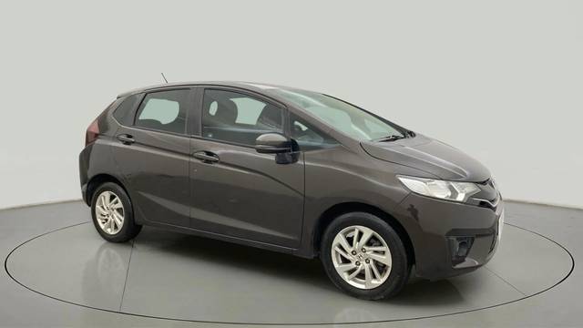 https://images10.gaadi.com/usedcar_image/4604988/original/f0c608a5301b0420680f0148dc4053a9.jpg?imwidth=6400