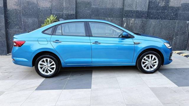 https://images10.gaadi.com/usedcar_image/4604998/original/processed_0dbcf069debb89d1b0d789371ffd5cb5.jpg?imwidth=6401