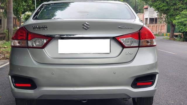https://images10.gaadi.com/usedcar_image/4605017/original/processed_01b19009-b21e-4435-b04e-e4e6b410e032.jpg?imwidth=6402