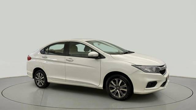 https://images10.gaadi.com/usedcar_image/4605021/original/90a1b1d2672d9e0491eedb794fee9e10.jpg?imwidth=6400