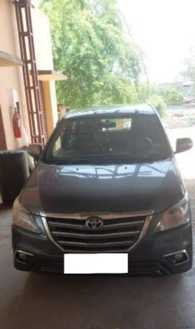 https://images10.gaadi.com/usedcar_image/4605085/original/processed_e909bee1-ee7a-4b5b-bce1-8e63ce27e8c8.jpg?imwidth=6402