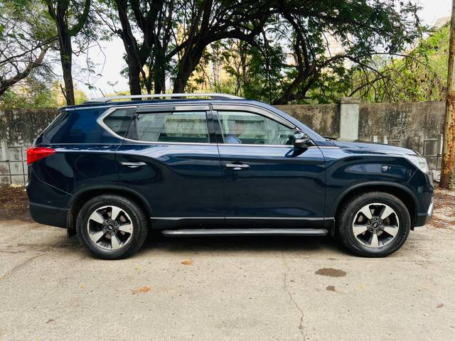 https://images10.gaadi.com/usedcar_image/4605089/original/a755b90cd16e487d7391ce251cc72957.jpg?imwidth=6401