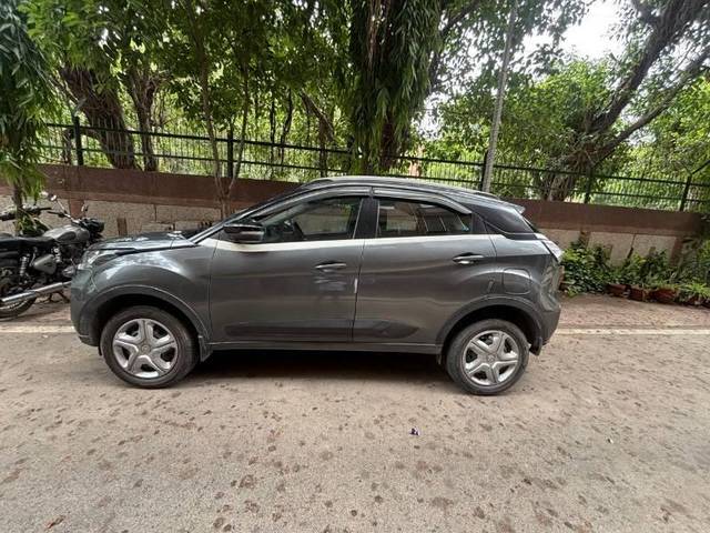 https://images10.gaadi.com/usedcar_image/4605157/original/processed_85450cec-19a4-4e3f-b9f0-27c2938a4c5a.jpg?imwidth=6402