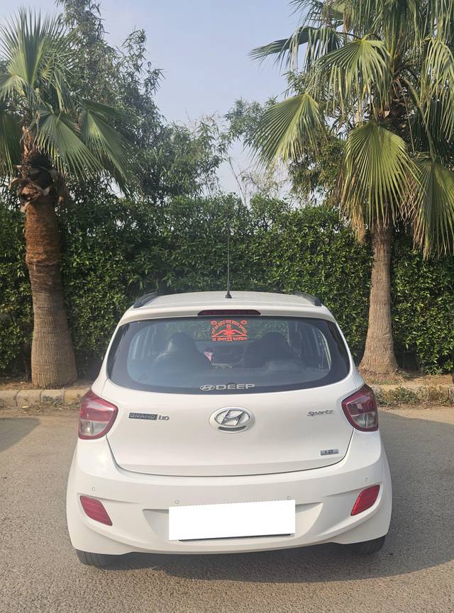 https://images10.gaadi.com/usedcar_image/4605179/original/processed_4d617864ff1d42c331a5bd230f14bad5.jpg?imwidth=6402