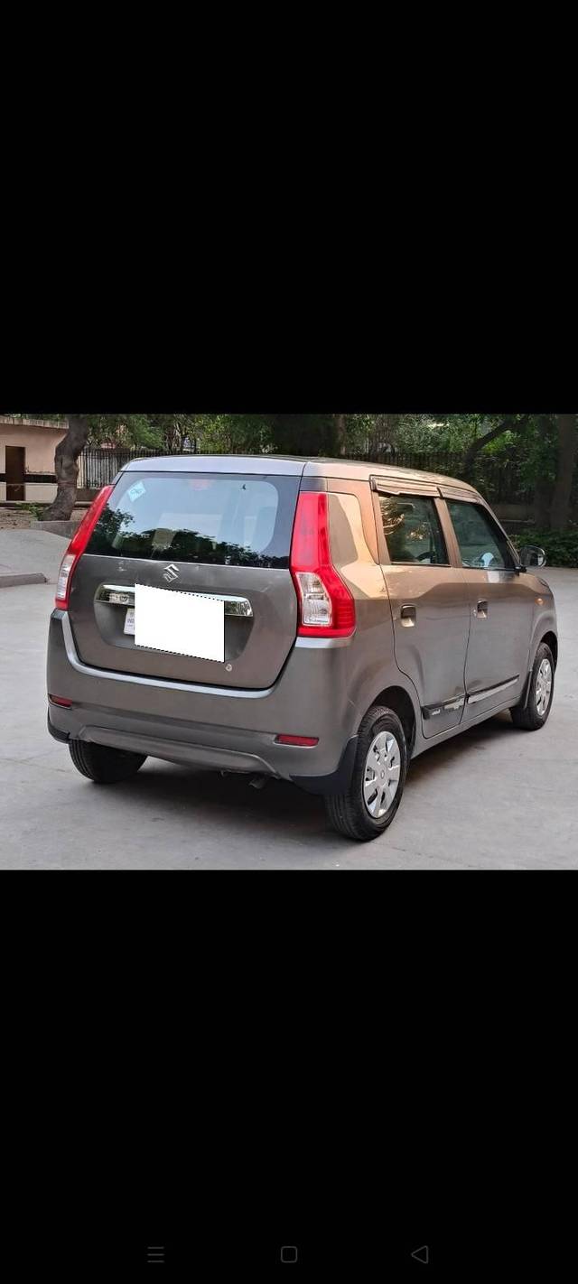 https://images10.gaadi.com/usedcar_image/4605182/original/processed_44ed2e6a63dcb343aca8bc964d3cbdac.jpg?imwidth=6401