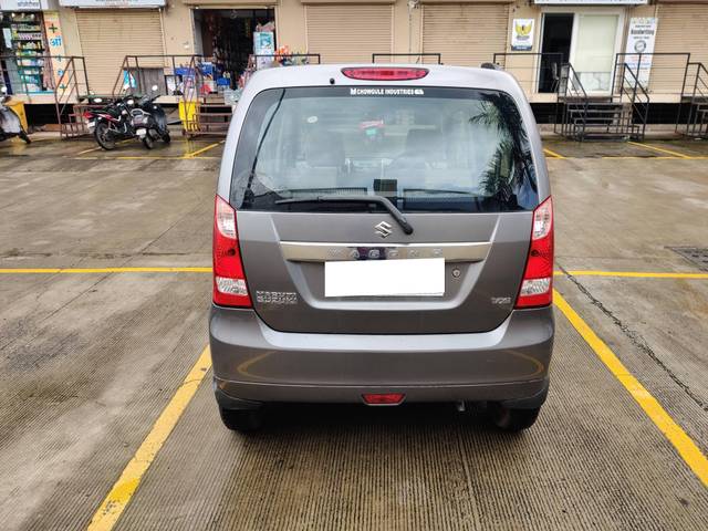 https://images10.gaadi.com/usedcar_image/4605193/original/processed_d5612ad69e81433e64b710bec38b577b.jpg?imwidth=6401