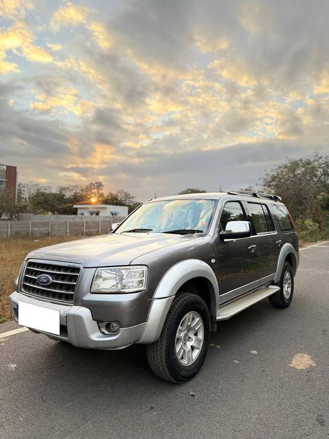 https://images10.gaadi.com/usedcar_image/4605206/original/processed_688df9fc3655b122353445b9353f5872.jpg?imwidth=6402