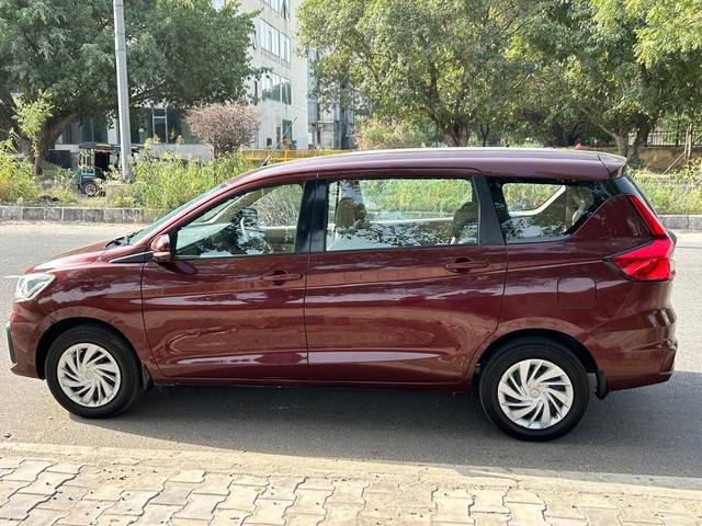 https://images10.gaadi.com/usedcar_image/4605220/original/3d4ba9f5f1ee73772402d22300f05f98.jpg?imwidth=6402