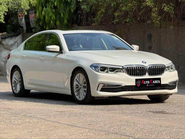 https://images10.gaadi.com/usedcar_image/4605221/original/processed_65c5344b25bcf315acebb6026bf30415.jpg?imwidth=6400
