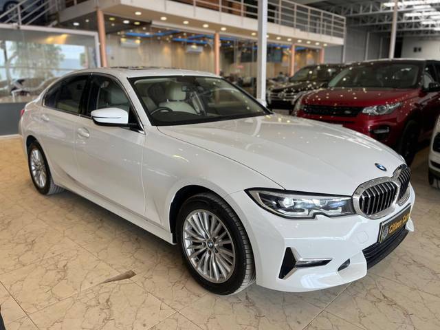 https://images10.gaadi.com/usedcar_image/4605231/original/processed_fdbbb5ab2afc5ec13558b34e3c42b9cf.jpg?imwidth=6400